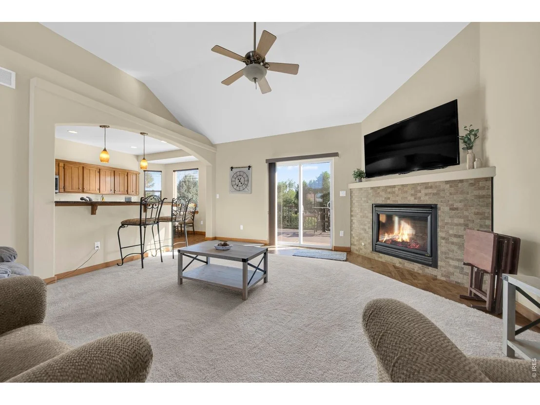 Photo of 48 Bachar Dr