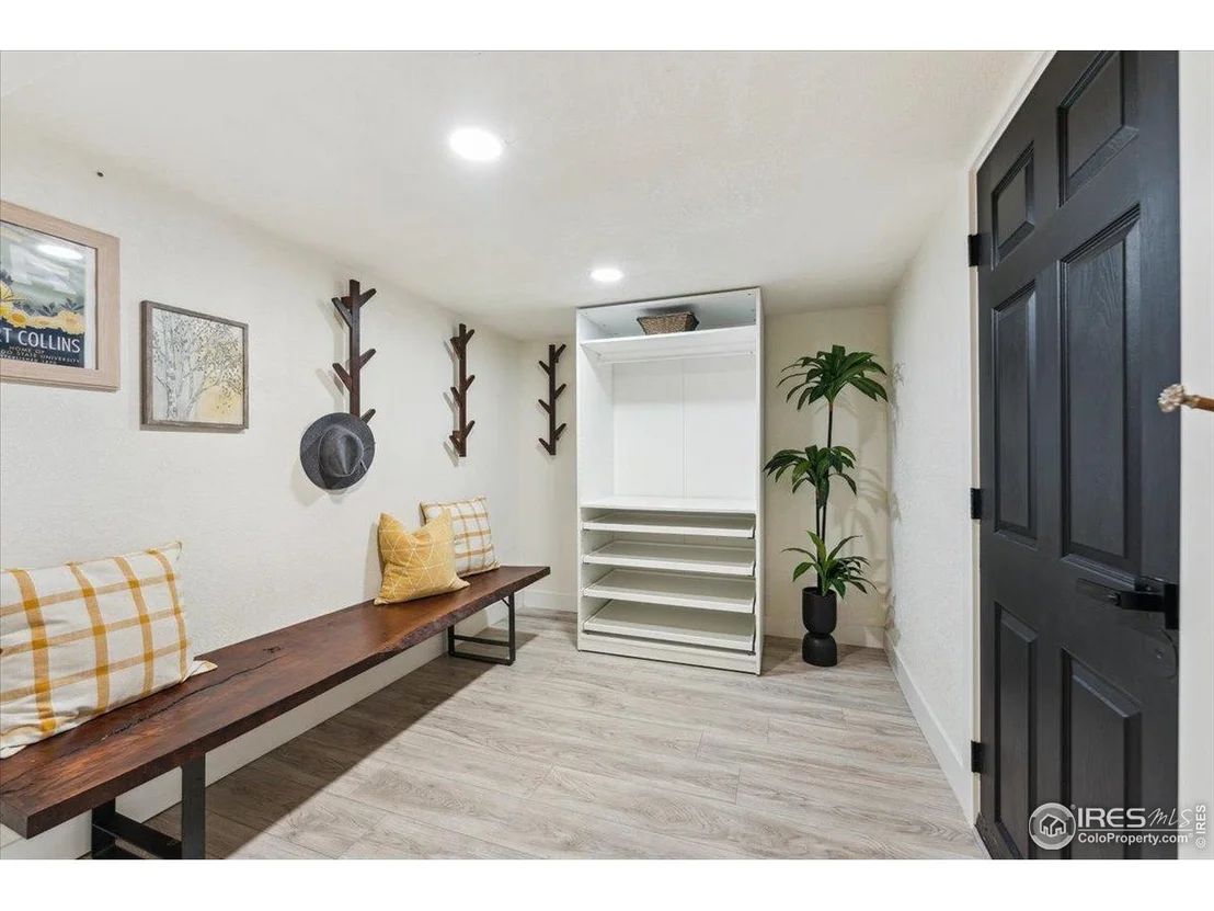 Photo of 824 Aztec Dr