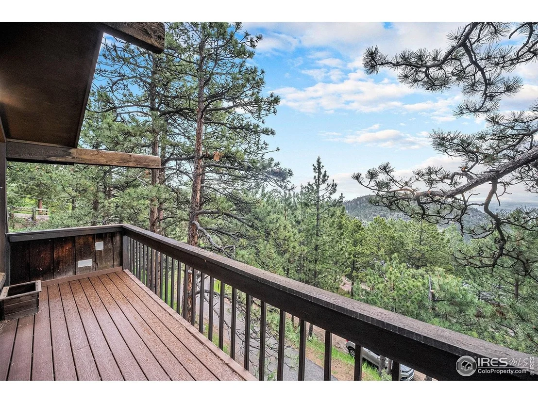 Photo of 335 Wild Horse Cir