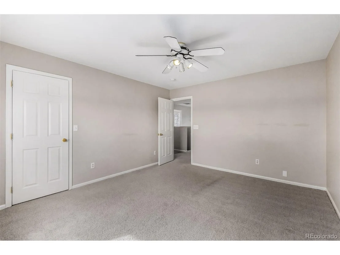 Photo of 452 E 78th Dr