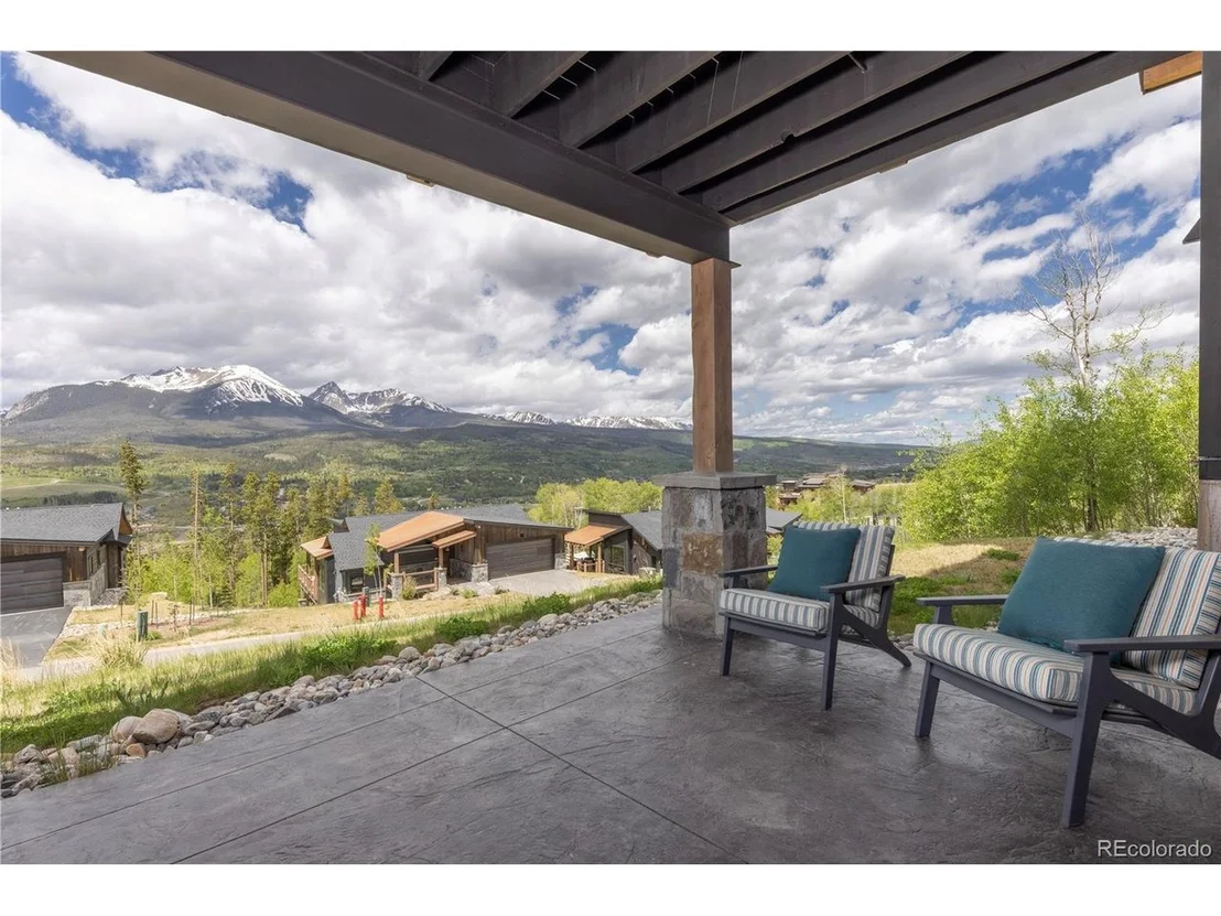 Photo of 27 Fly Caster Ln