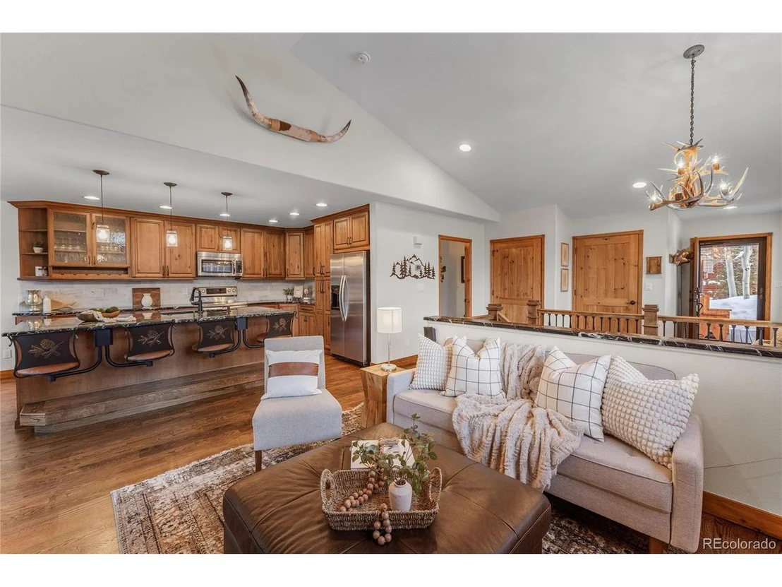 Photo of 83 Lookout Ridge Dr