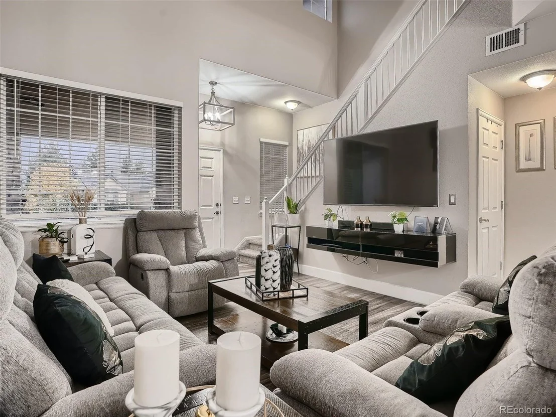Photo of 10047 Crystal Cir