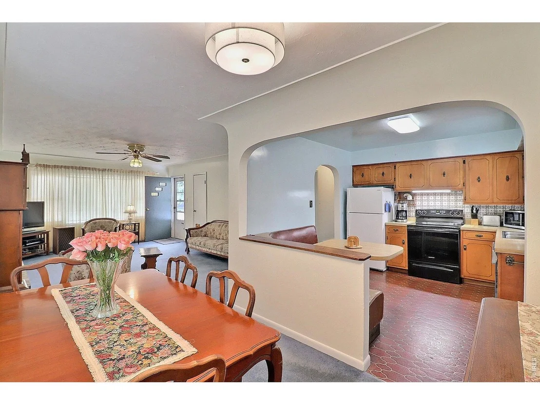 Photo of 3001 Sunset Dr