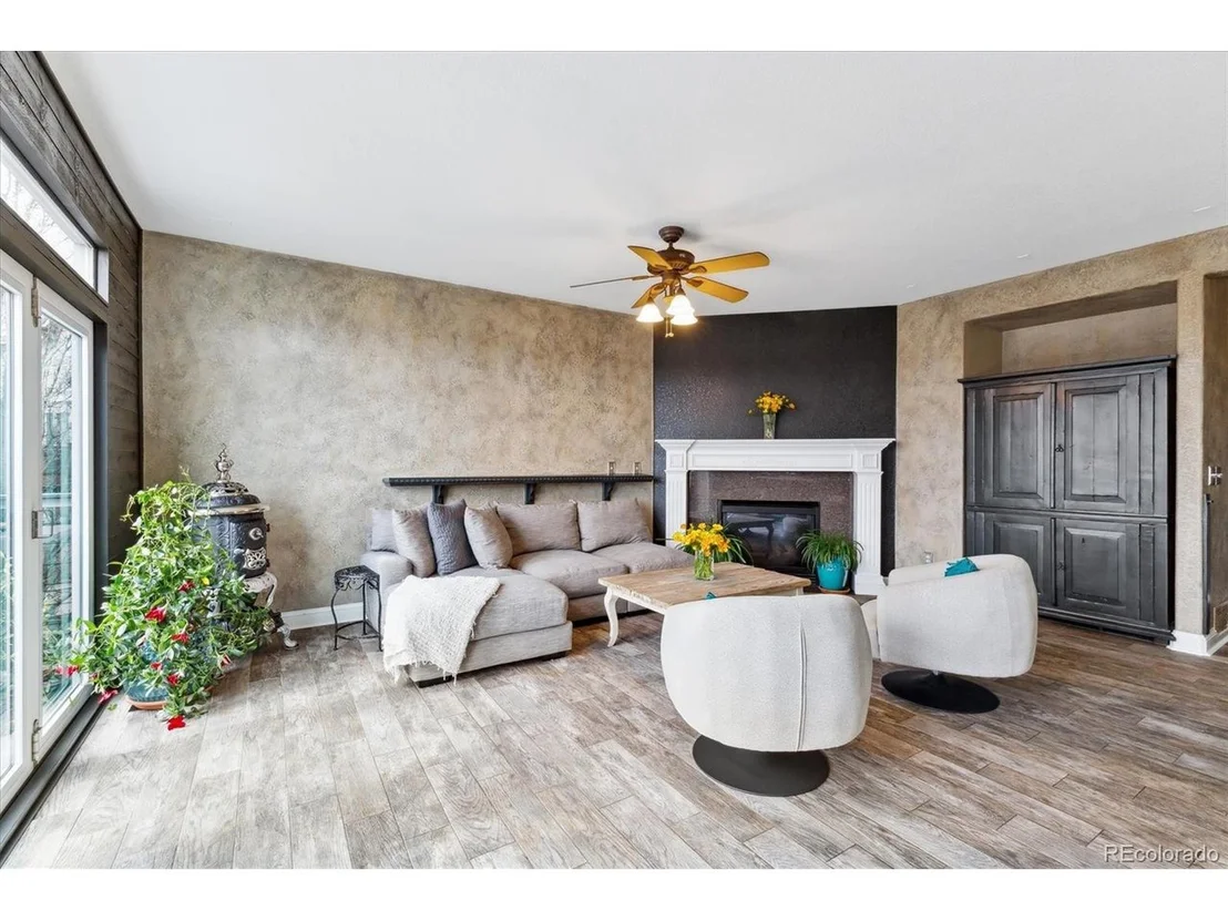 Photo of 10622 Briarglen Cir