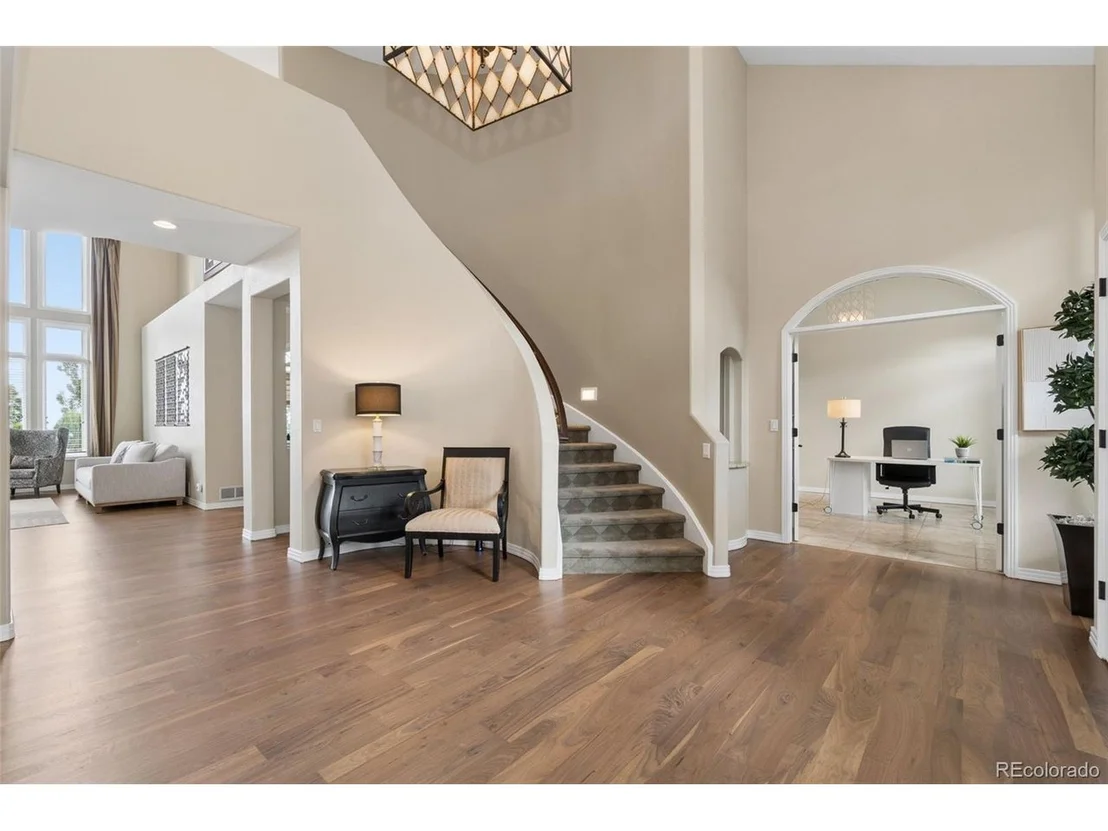 Photo of 8571 Colonial Dr