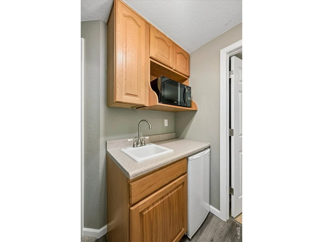 Photo of 562 Spruce Cir