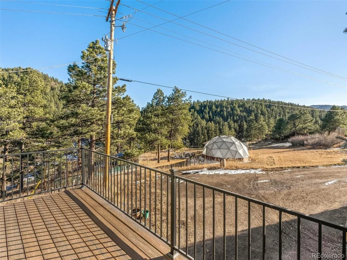Photo of 19377 Hill Dr