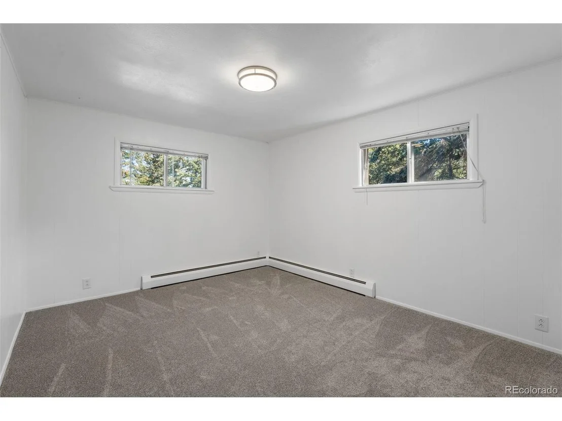 Photo of 5886 High Dr