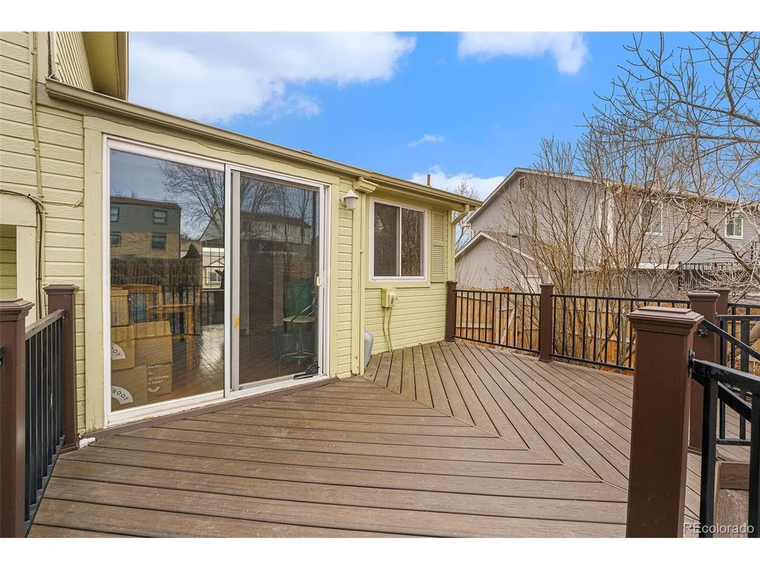 Photo of 205 Redwood Cir