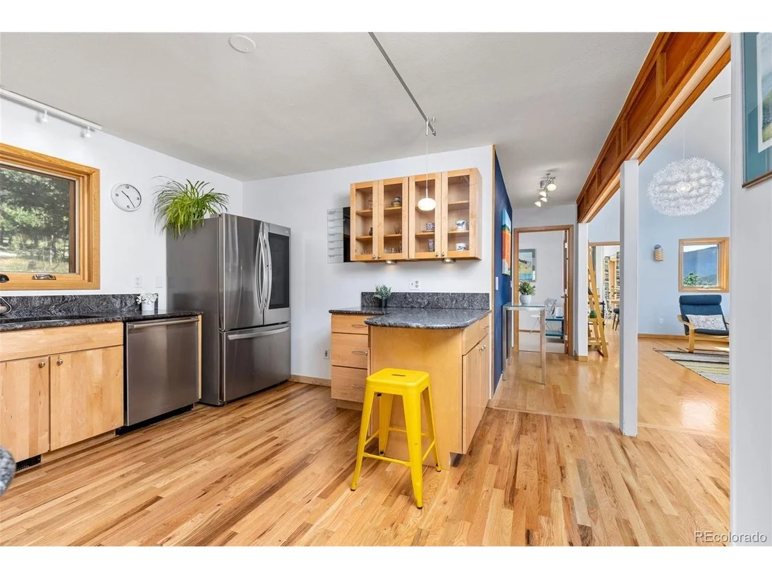 Photo of 84 Albert Dr