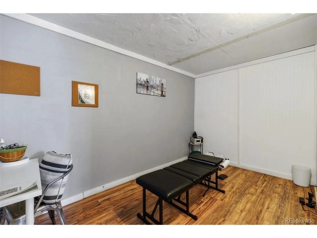 Photo of 104 N 3rd St