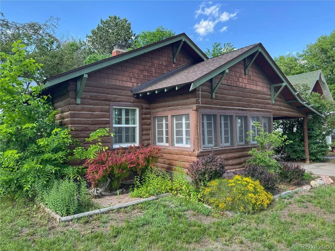 Photo of 620 Walnut St