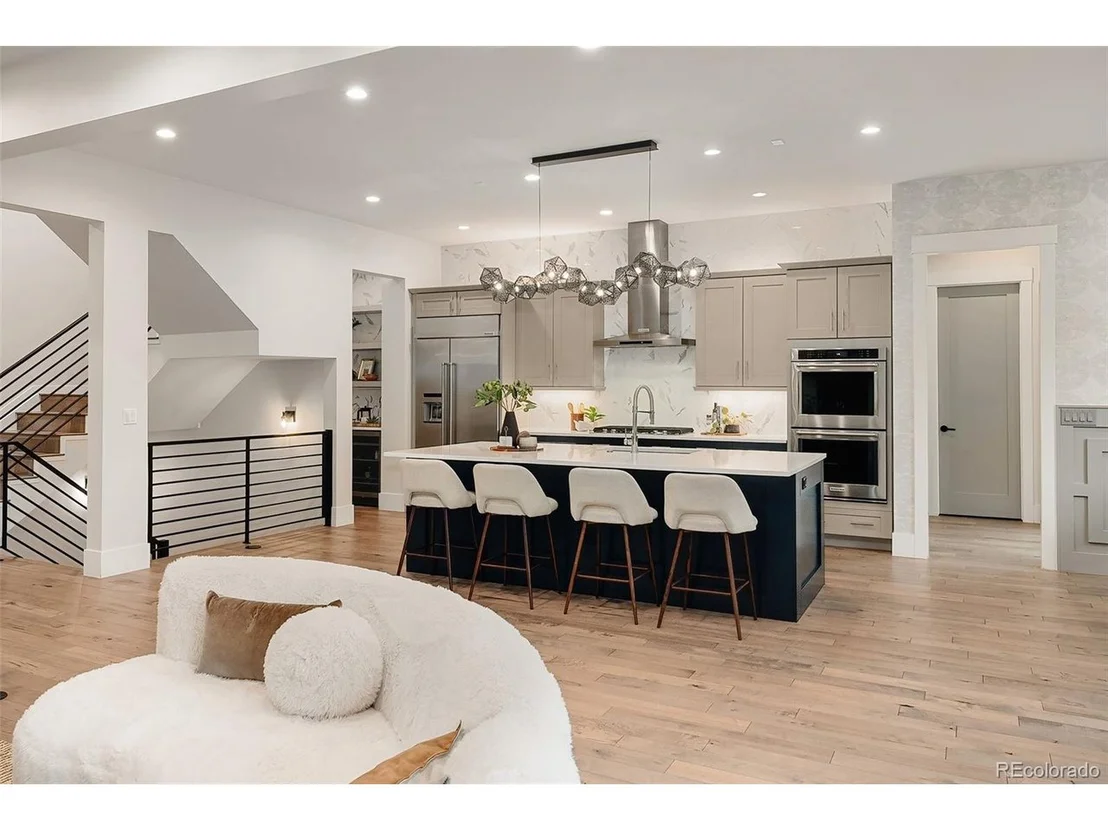 Photo of 20 Ivanhoe St