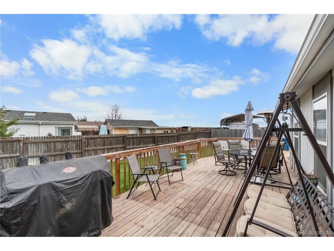 Photo of 207 Willow Dr