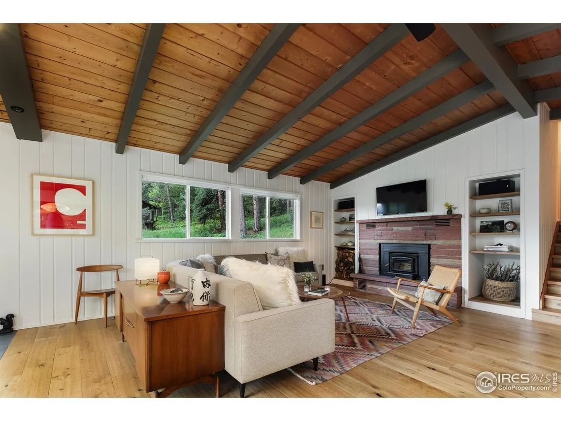 Photo of 451 Cedar Dr