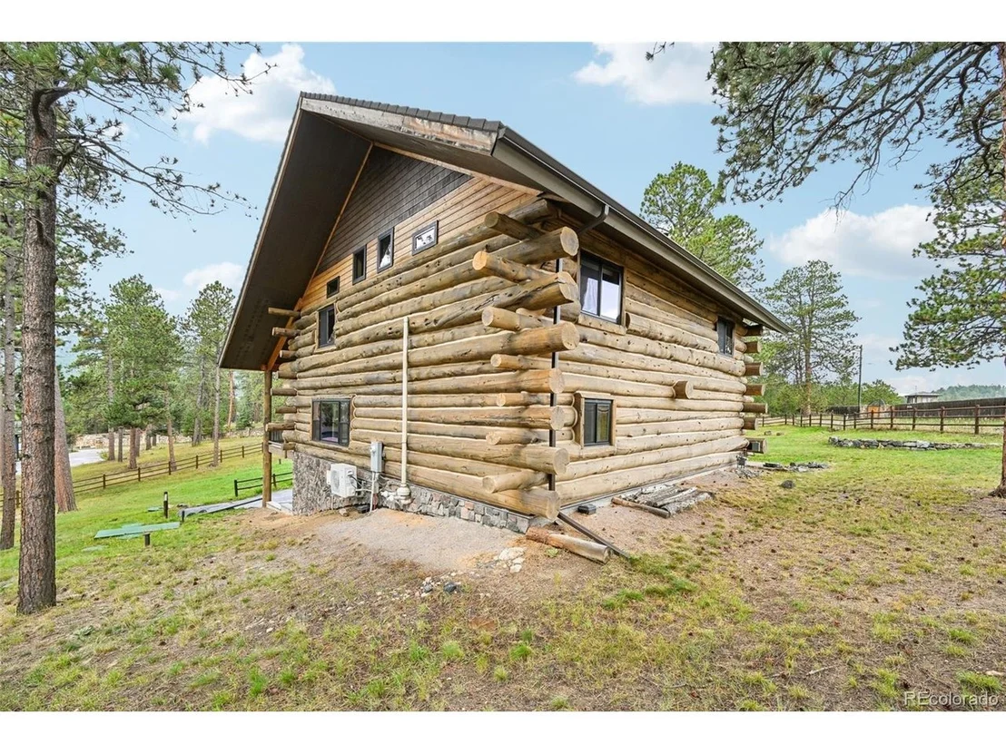 Photo of 4150 Aztec Rd
