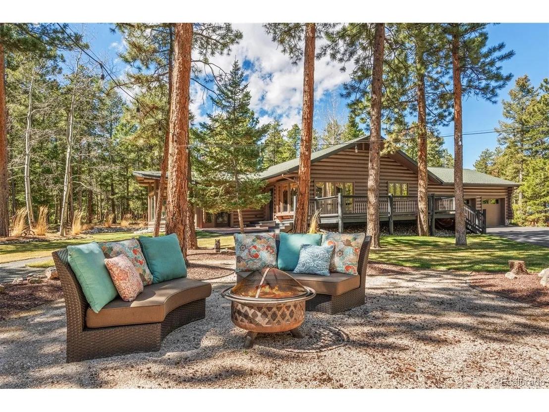 Photo of 23550 Pleasant Park Rd