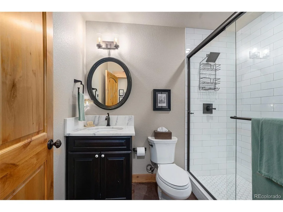 Photo of 342 Crescent Lake Rd