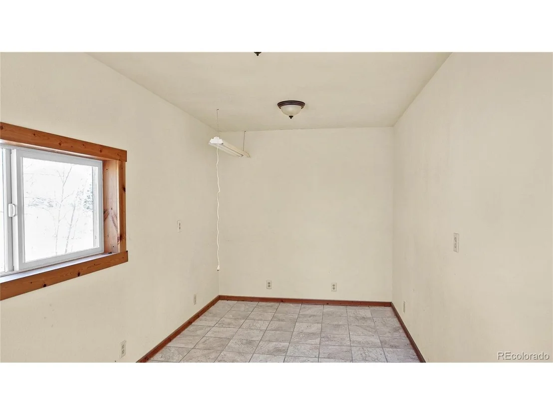 Photo of 259 Falcon Rd