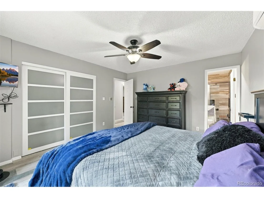 Photo of 11490 Marks Dr