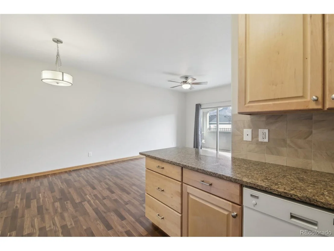 Photo of 722 Elm Cir