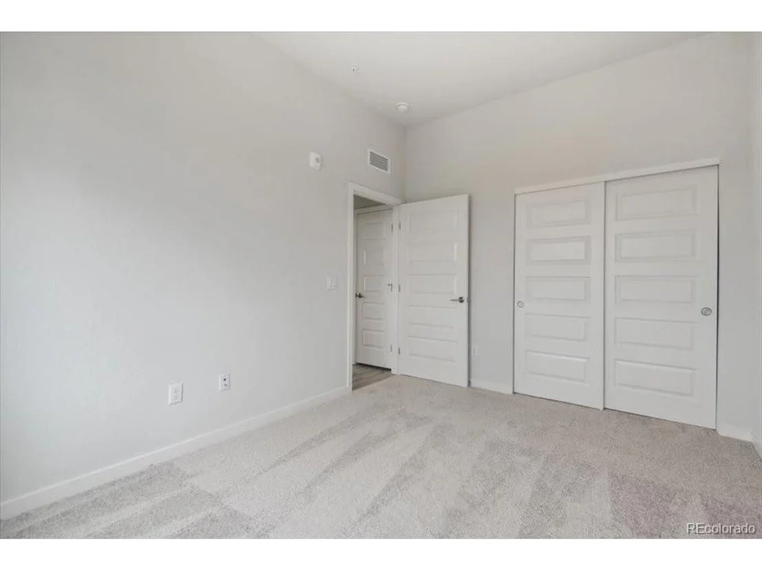 Photo of Unit 1406 at 487 Interlocken Blvd
