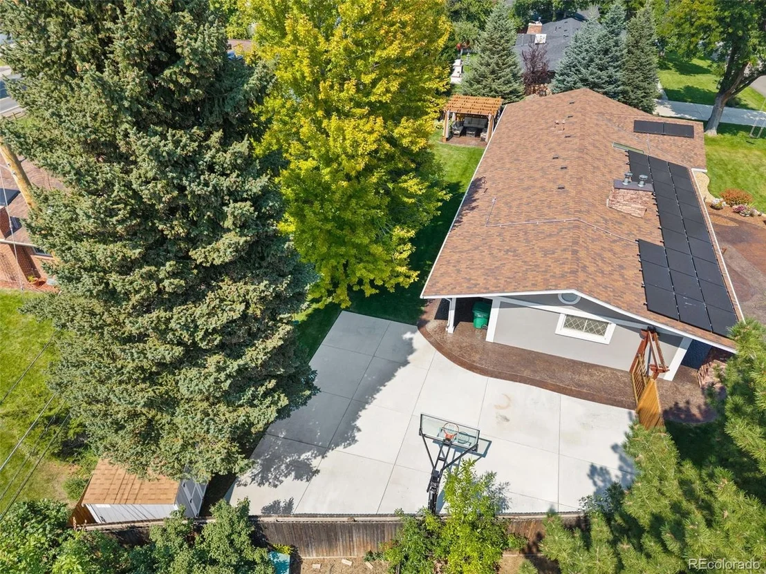 Photo of 3035 Deframe Rd