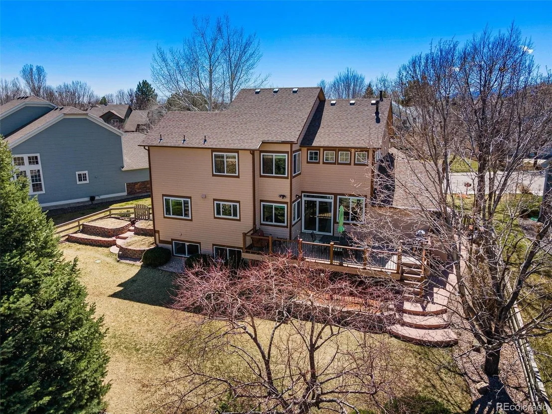 Photo of 3923 Hawthorne Cir