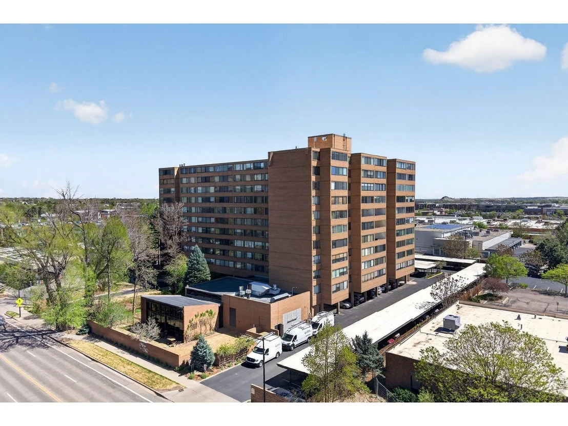 Photo of Unit 201 at 1850 Folsom St
