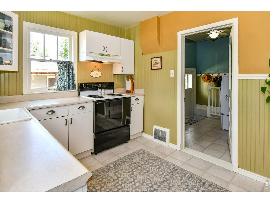Photo of 230 Elm St