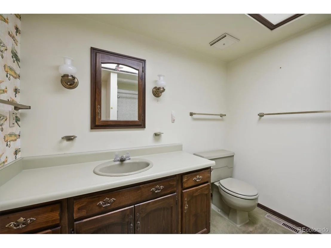 Photo of 3870 Cloverleaf Dr
