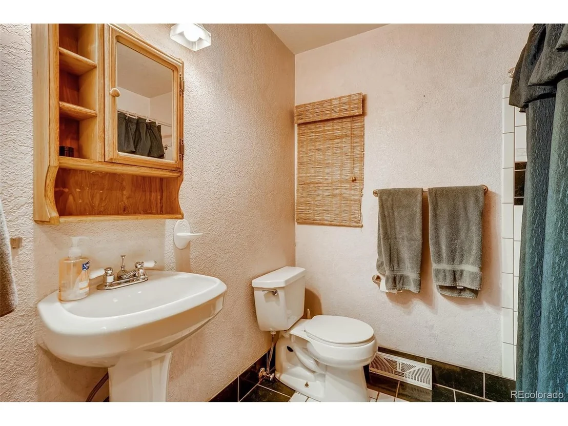 Photo of 5656 W 100th Pl