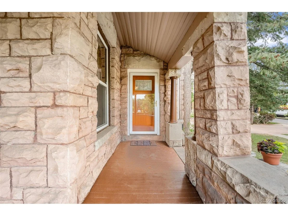 Photo of 1150 Euclid Ave