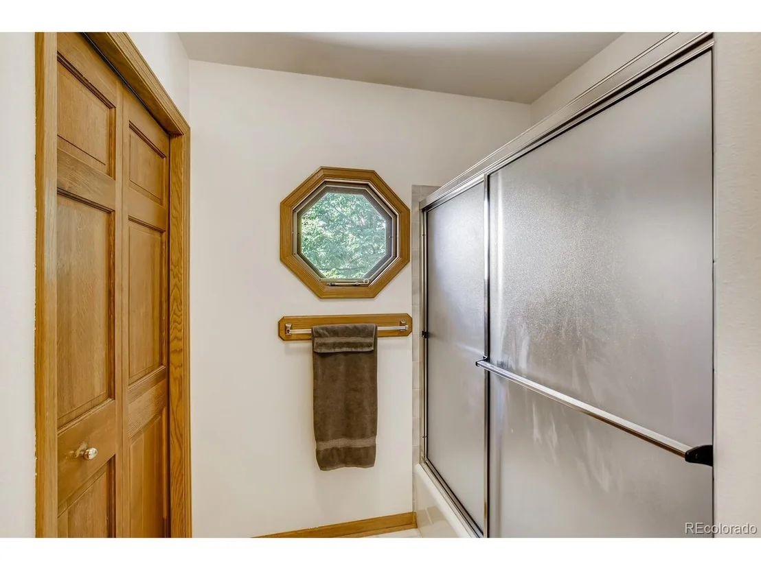 Photo of 2000 Emerald Dr