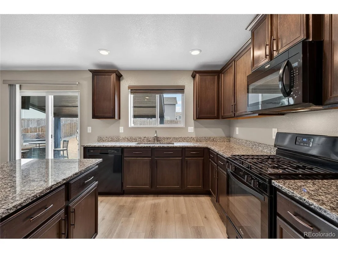 Photo of 47308 Clover Ave