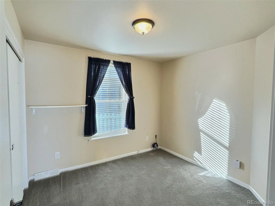 Photo of 7982 Larkspur Cir