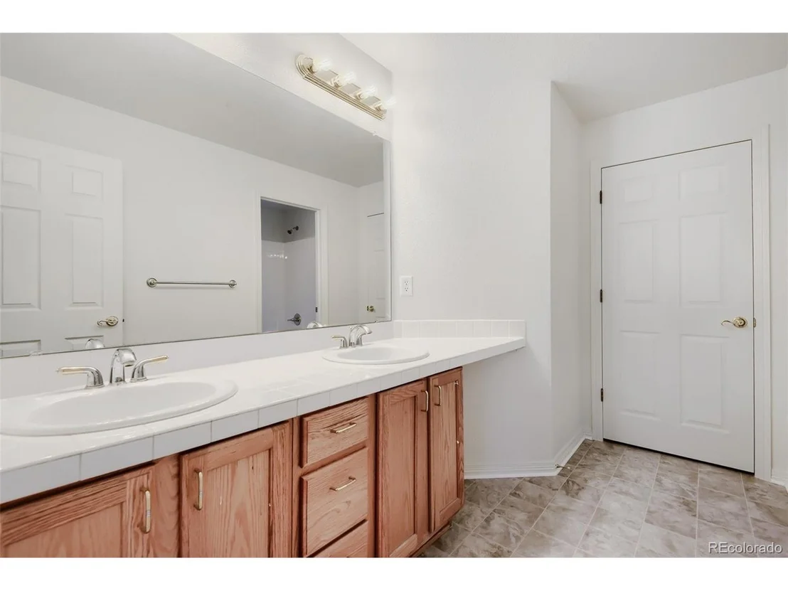 Photo of 796 Ridgemont Cir