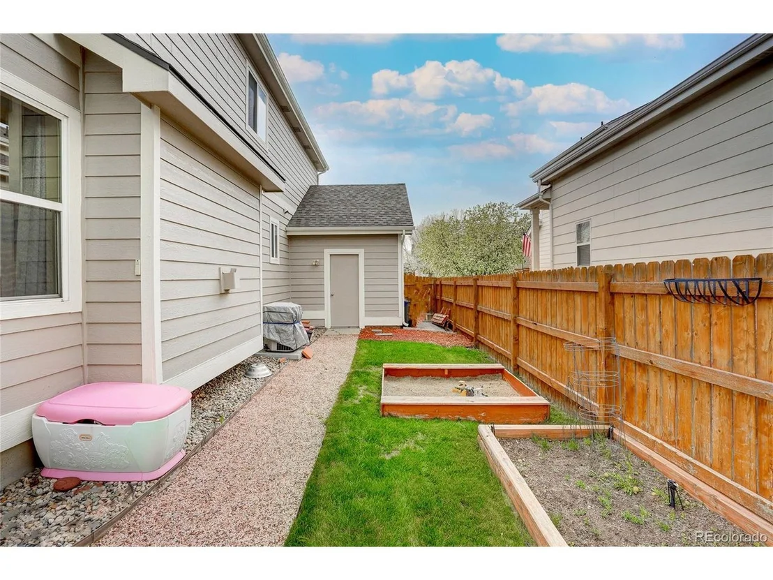 Photo of 6199 Snowberry Ave