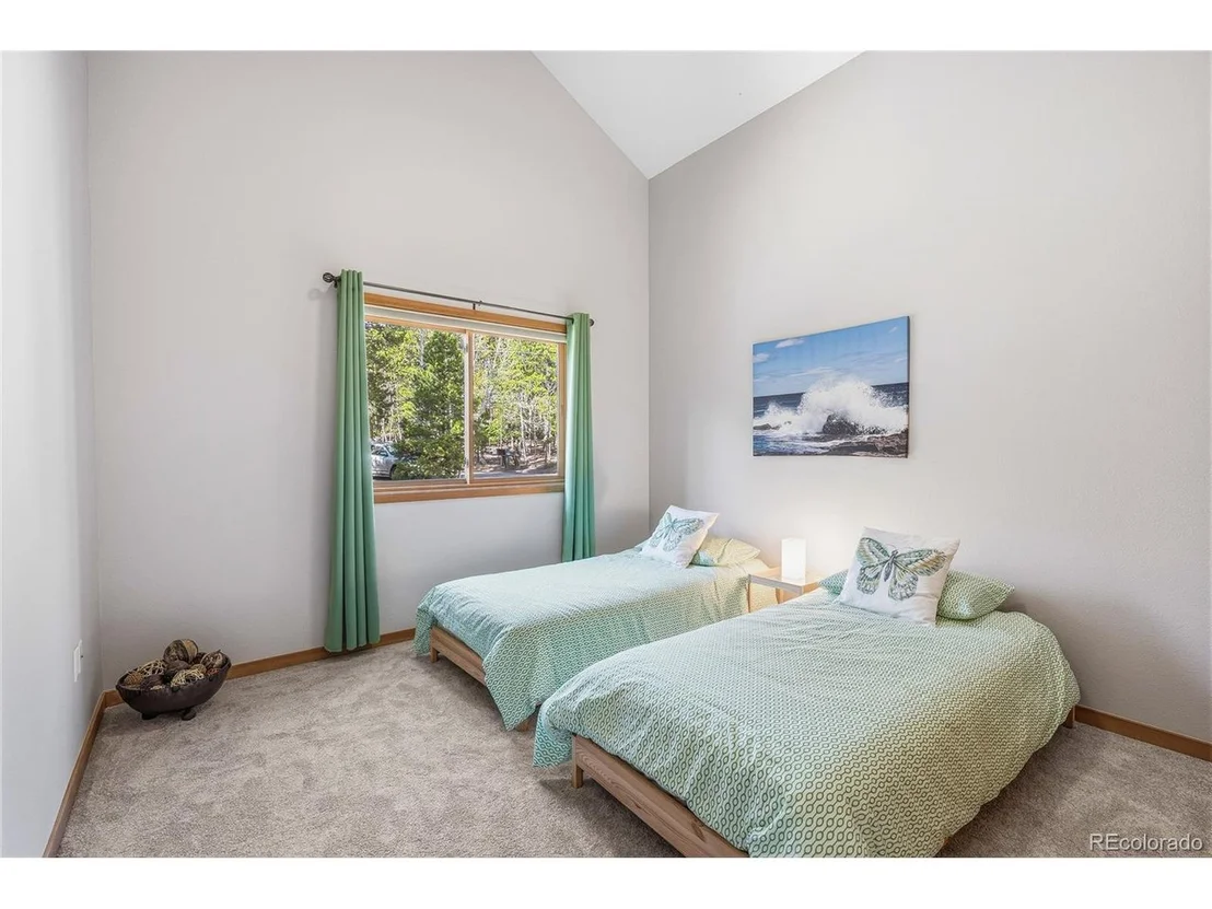 Photo of 9274 Sandy Ln