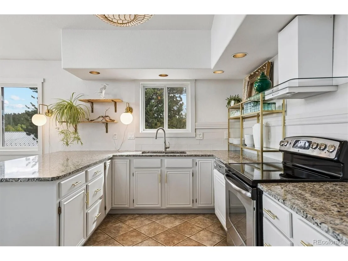 Photo of 38 Pinon Rd