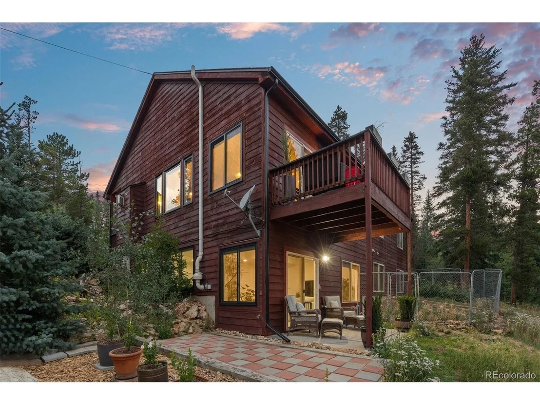 Photo of 424 W Dory Way