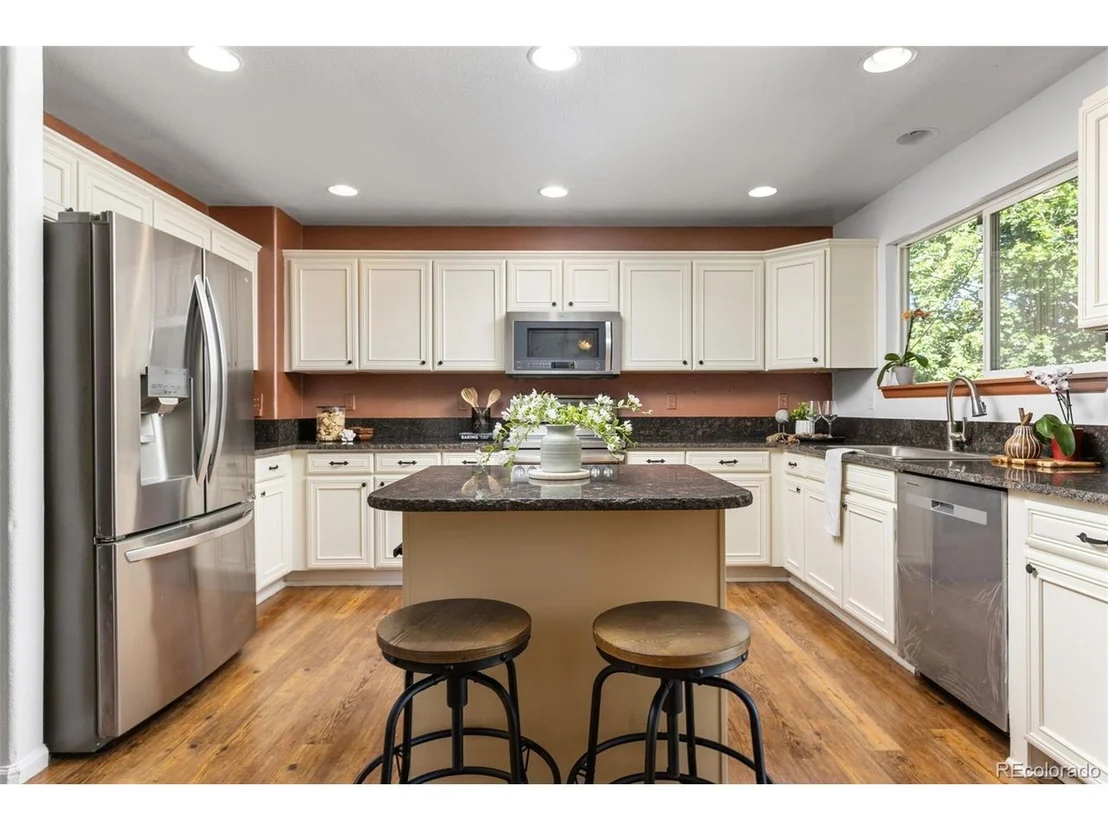 Photo of 9387 Branham Dr