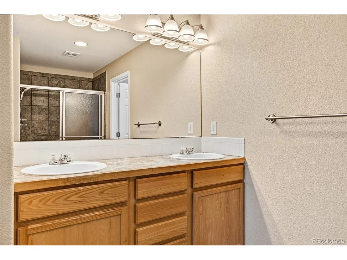 Photo of 385 Cholla Dr