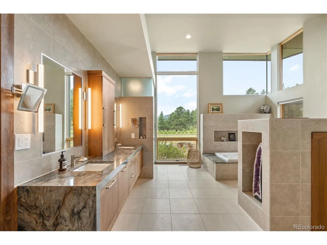 Photo of 2888 Highlands View Rd