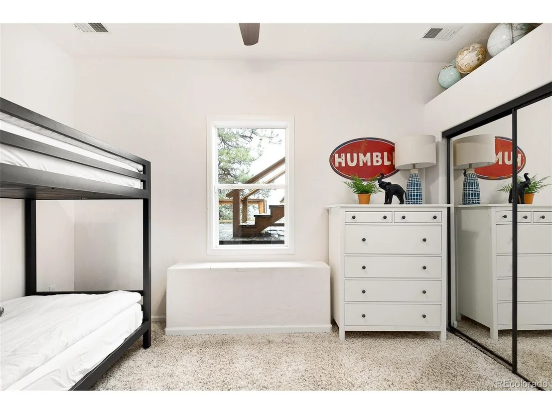 Photo of 443 Eagle Trl