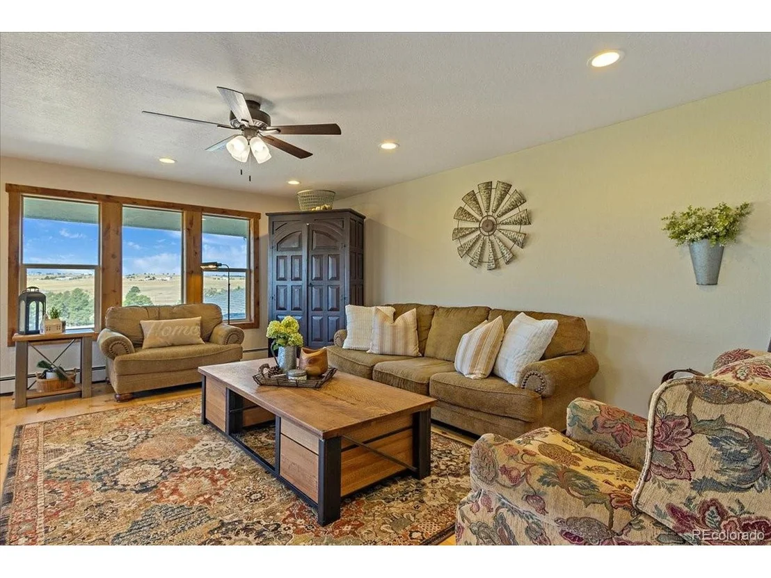 Photo of 32131 Private Road 7
