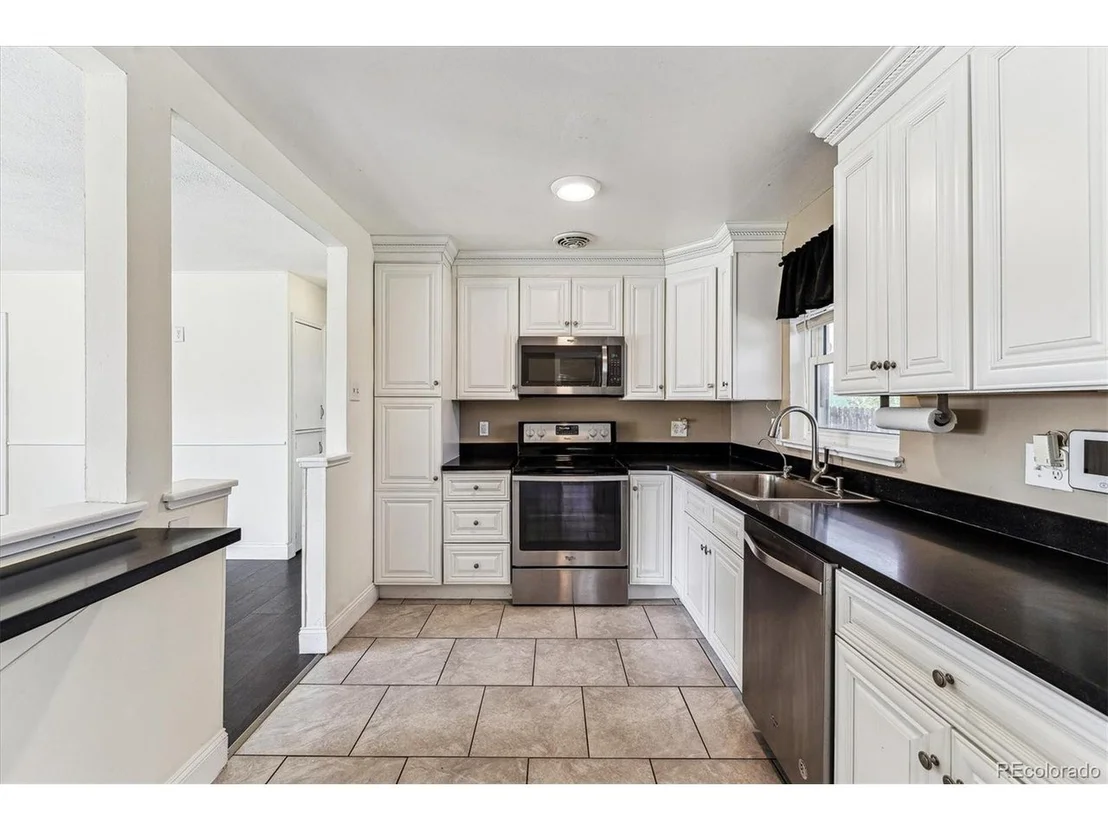 Photo of 8641 Lowell Blvd