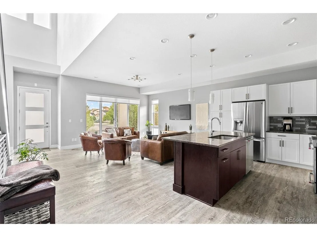 Photo of 6700 Morrison Dr