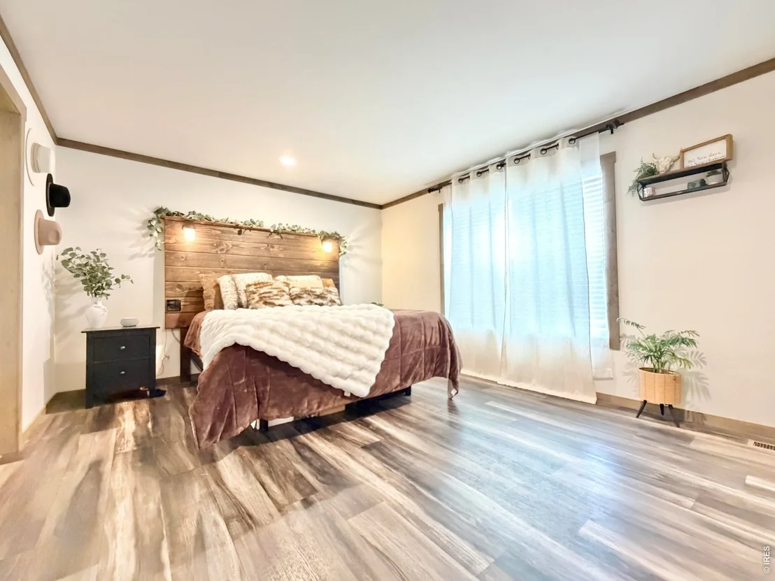 Photo of 42562 County Road 49